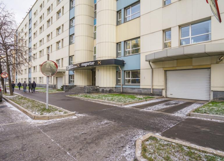 Дукс: Вид здания