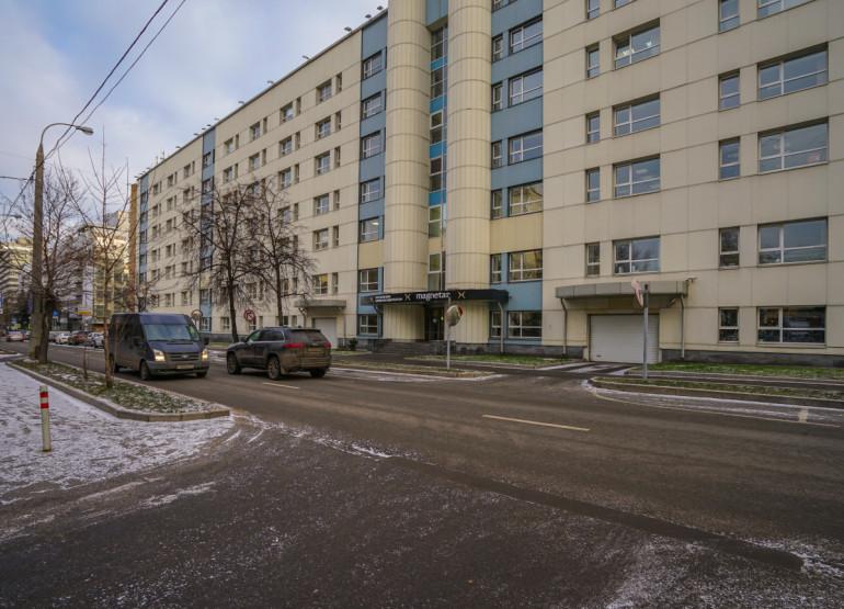 Дукс: Вид здания